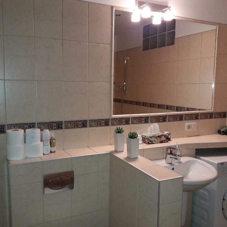 Nyc Apartment Cracovia Esterno foto